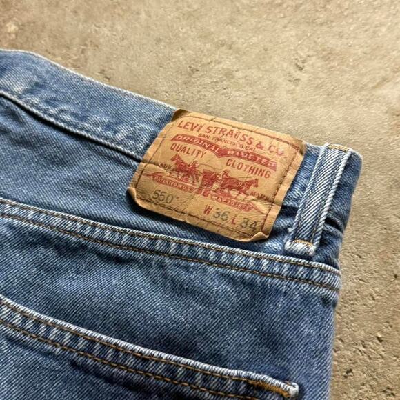 Vintage VTG Y2K Levi’s 550 Relaxed Fit Jeans - Picture 4 of 8